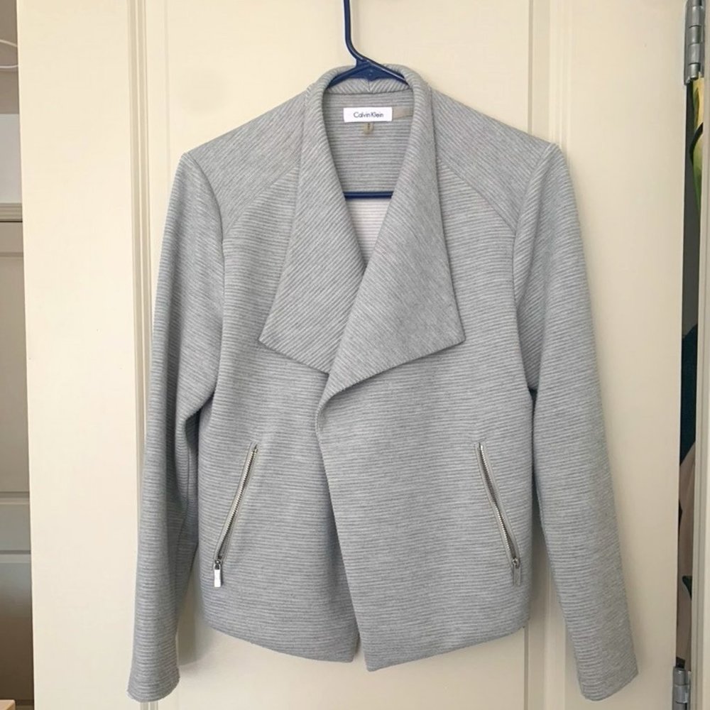 CALVIN KLEIN: Light Gray Rigid Front Drape Jacket